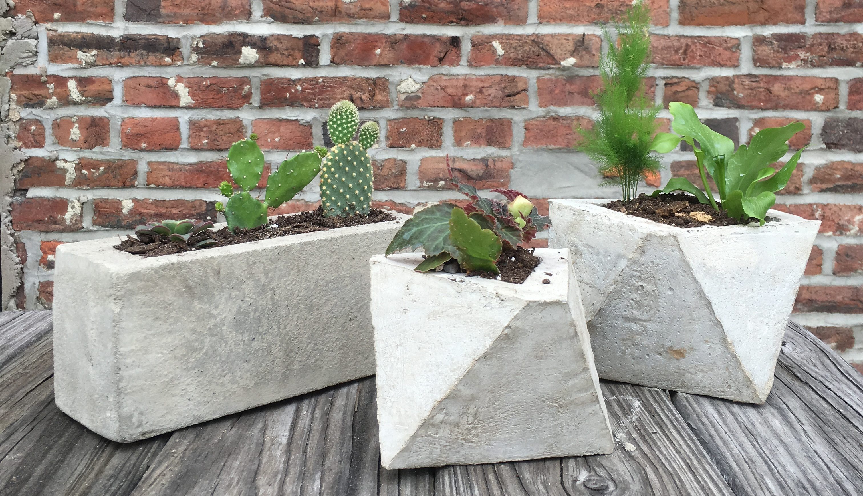 make-your-own-concrete-planter-workshop-nextfab