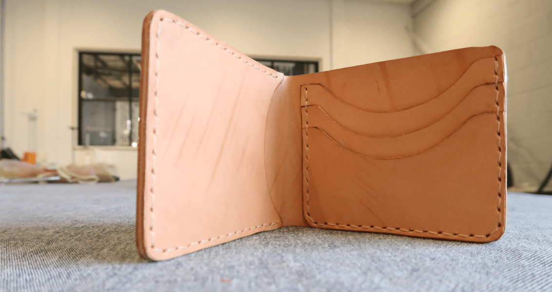 Designing Leather Accessories: Tooling, Dying, Hand-stitching and Pattern Making
