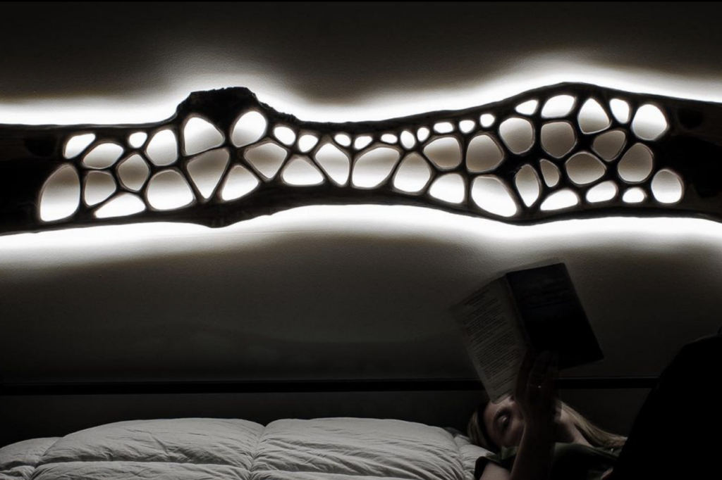 Walnut wall lamp